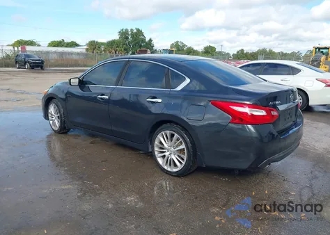 2017 Nissan Altima 2.5 S z USA, uszkodzony, nr VIN 1N4AL3AP1HN307738